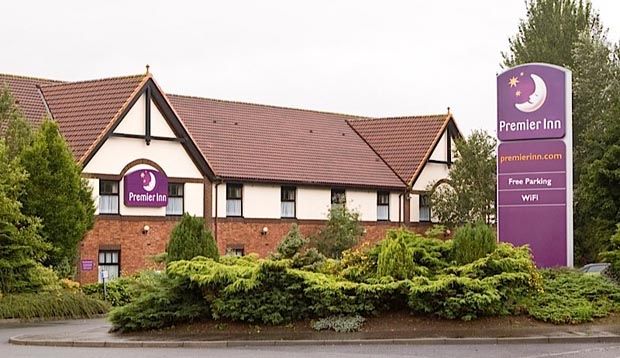 Premier Inn Glenrothes Buitenkant foto